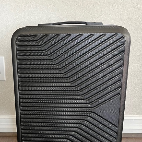 Small black luggage - Picture 1 of 5